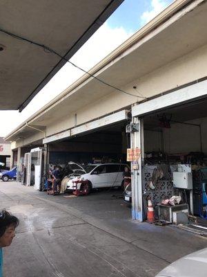 Hung's Auto Repair & Body Shop