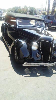 We built a custom high performance transmission for this 1934 ford