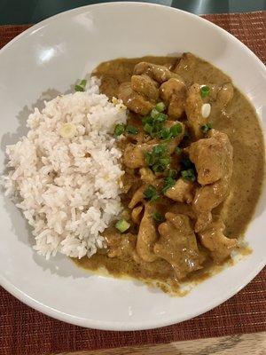 Chicken Geschnetzeltes with Rice