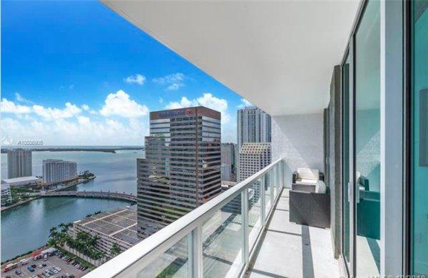 3/2 Lux Condo @ 500 Brickell For Sale