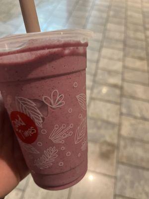 Large berry smoothie. Overpriced for its size.