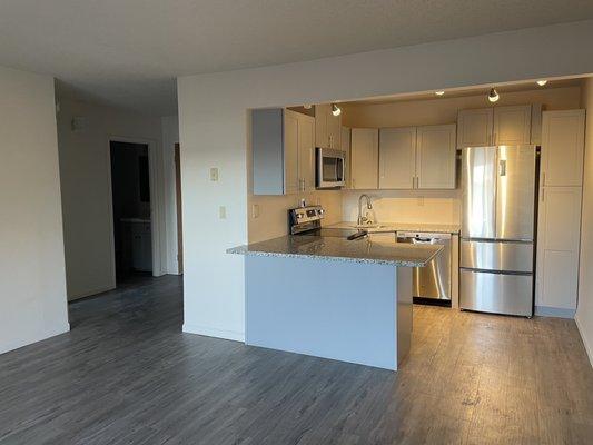 Newly Renovated Quail Heights's III Apartment