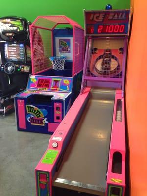 There is a small arcade area with about 15 "Chuck E Cheese" style games. You can win tickets redeemable for cheap prizes.