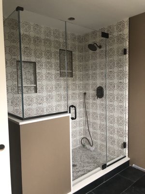 Bathroom shower enclosure by Yorktown glass