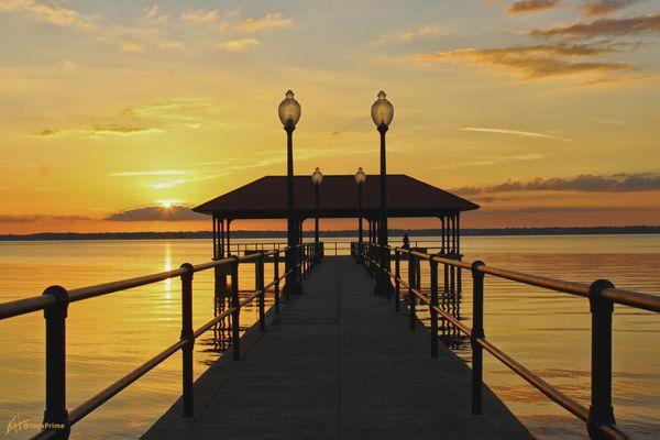 Sunset over Lake Jackson from the library park