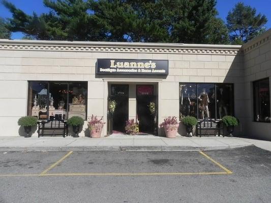 Luanne's Boutique