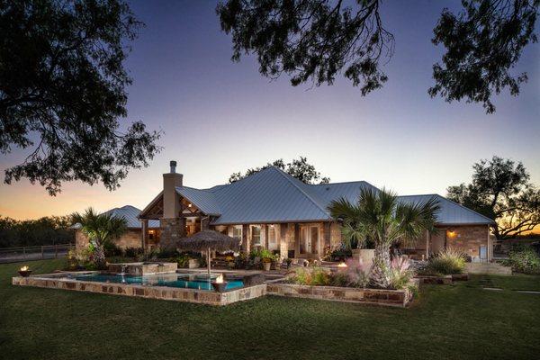 Resort style backyard of a custom home built in Canyon Lake. San Antonio Custom Home Builder