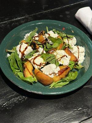 Burrata with Peaches