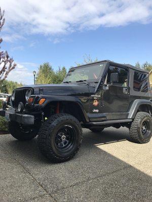 BIG SMILE!!!  Lift, sliders, engine, clutch, tranny & a whole bunch else just delivered. Thanks Charles (and Shannon)!  Couldn't be happier!