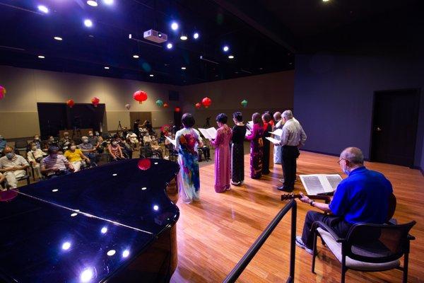 Vietnamese singers and musicians at 2021 Mid-Autumn Festival Celebration