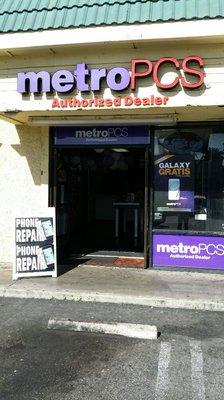 We located inside of the metro pcs.