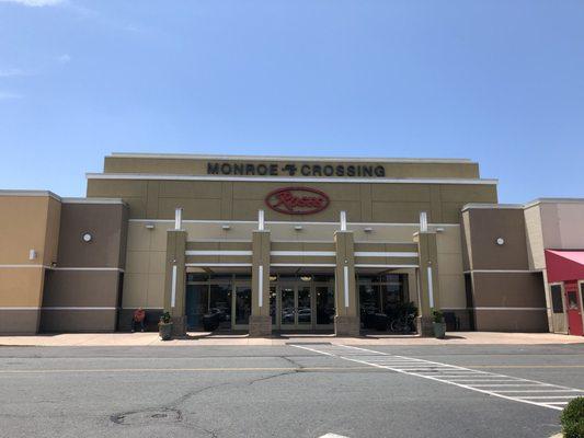 Mall entrance with NEW Roses sign above