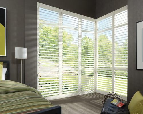 Polycore shutters with  hidden tilt