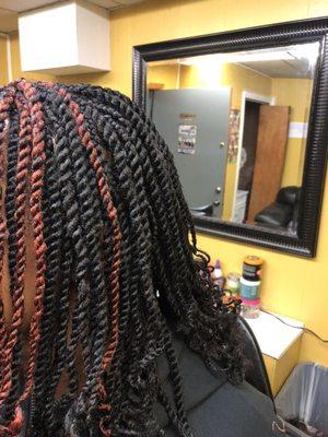 Long kinky twist