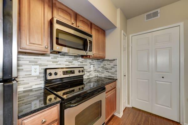 Upgraded Kitchen with Back Splash