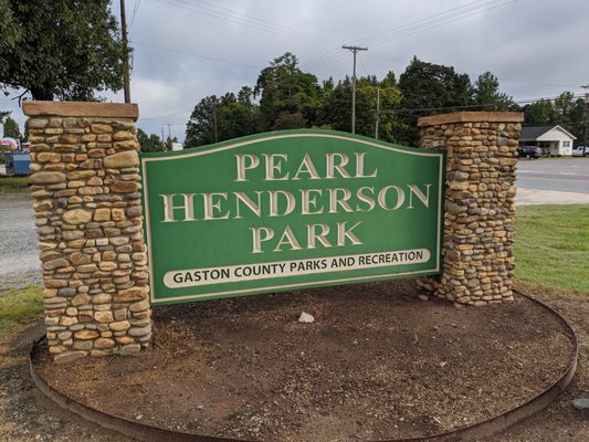 Pearl Henderson Park, Gastonia