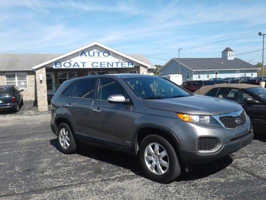 2011 KIA SORENTO LX  SILVER,  4DR SUV 135,750  $7995