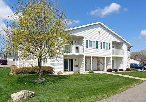 Meadowview Apartments Exterior