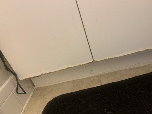 Grimy worn cabinets