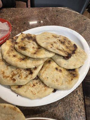 Pupusas Revueltas