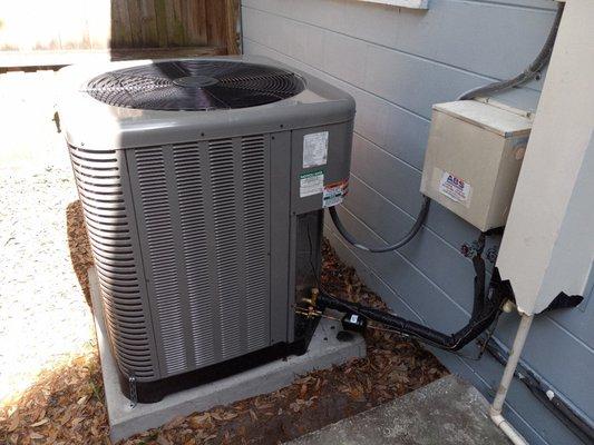 New Heat Pump AC