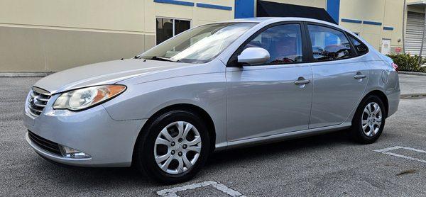 2010 Hyundai Elantra GLS ....very clean!!!