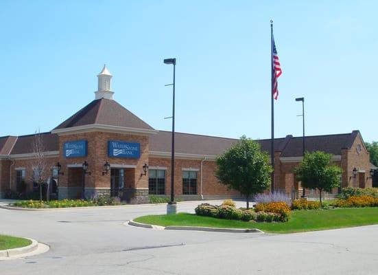 WaterStone Bank - Moreland Rd. Waukesha, WI