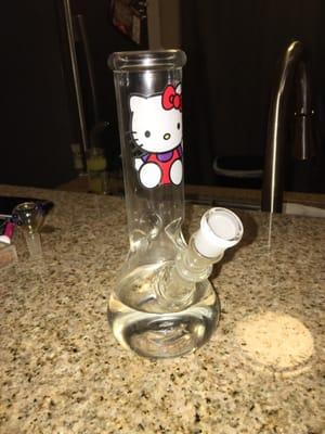 Hooked me up on this piece and let me pick out a dope bowl instead of the plain clear one it came with. Love it!! ;)