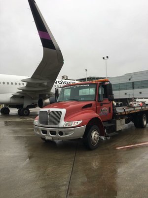 Heavy Machinery - towing and recovery needs at the airports