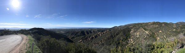 Gorgeous, arid and rocky landscape along the drive