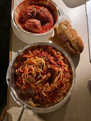 Pasta w/ sausage, Side of Meatballs