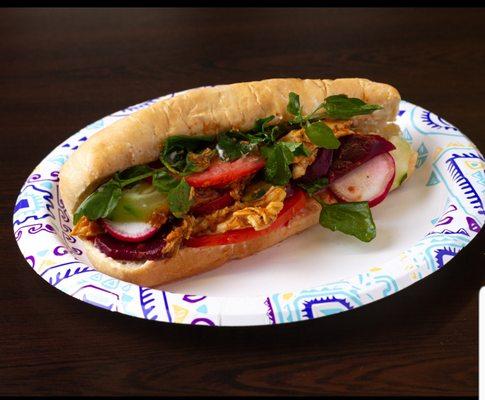 Salvadorian chicken hoagie (pan con pollo)