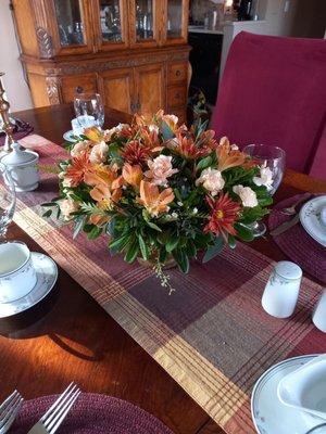 Gorgeous fall centerpiece.  Thanks Gardena Florist!