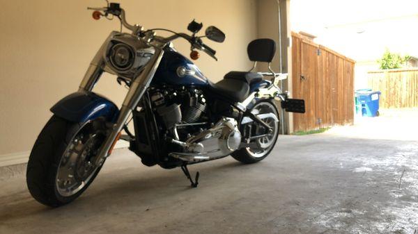 Cell phone holder, sissy bar and luggage rack installed