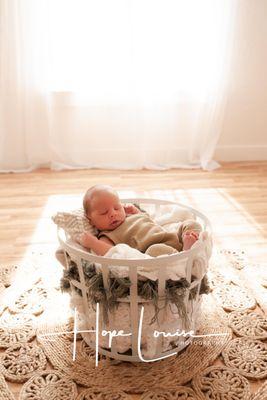 Studio Lifestyle Newborn Shoots