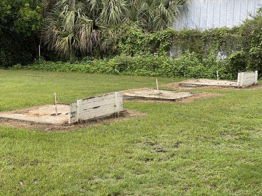 Horseshoe pits out back