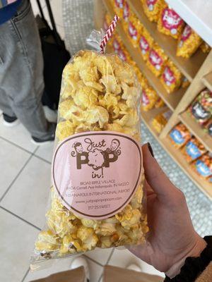 Small butter popcorn