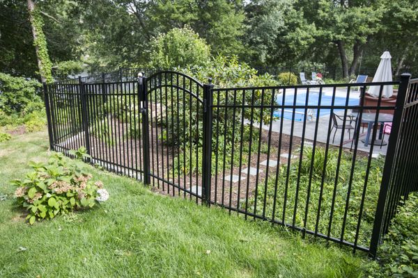 New Aluminum Pool Fence
 (Westerly)