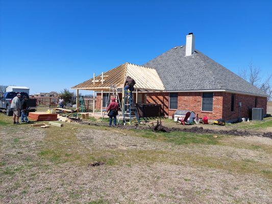 Residential New Roof Construction