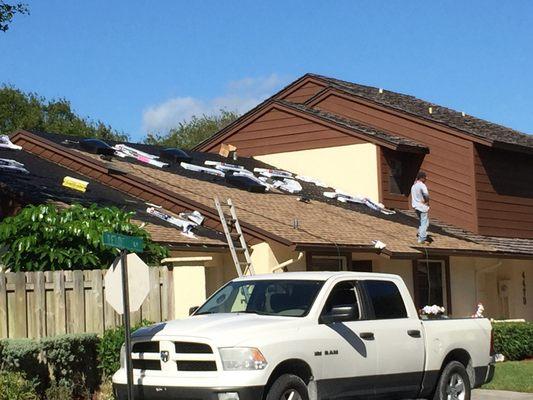 Removing Cedar Shake shingles (terrible idea in Florida) replaced w/GAF Timberline HD in Shakewood. Condos on Rende Road.