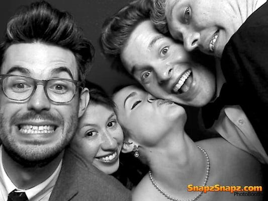 SnapzSnapz Photo Booth