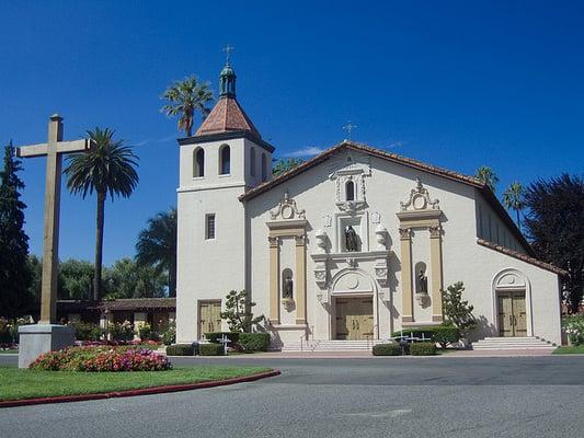 Santa Clara Mission, gift shop is to the left