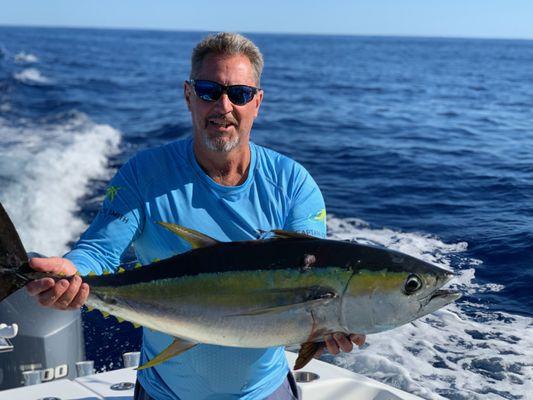 Tuna and Captain Joe of Saint Somewhere Charters