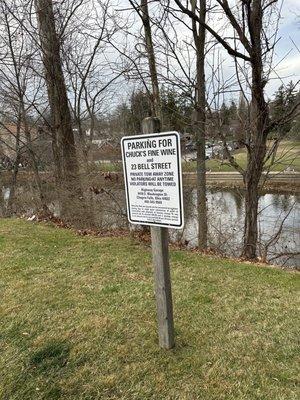 Sign CLEARLY states customers can park here!!!Does not say only parking when on premises!!!