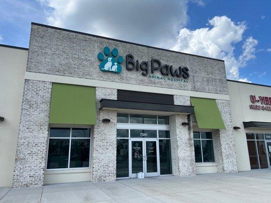 Big Paws Animal Hospital