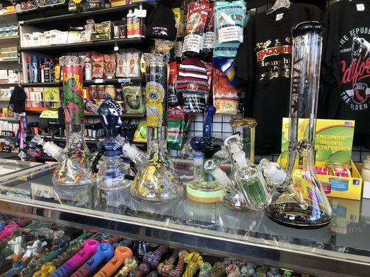 Show this picture and get $10.00 off any bong