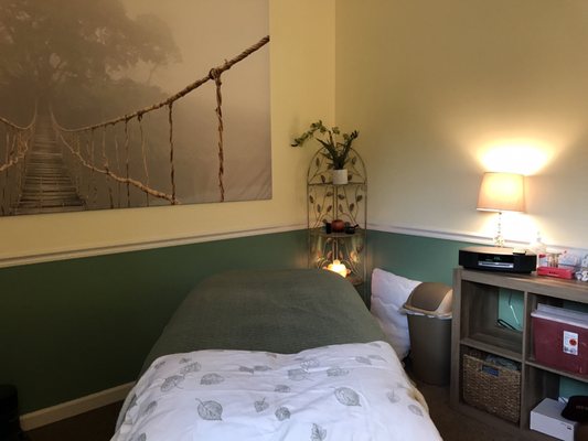 Lancaster Acupuncture treatment room