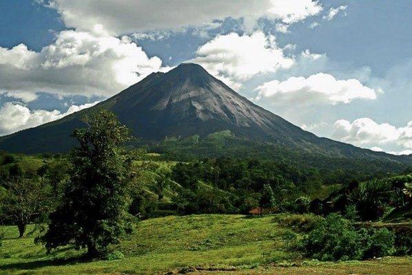 Arenal Volcano is home to some of the world's most exotic hot springs.