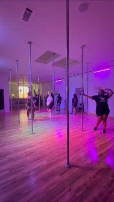 pole dance parties Dallas, pole dancing party Dallas, pole party Dallas, pole dance birthday party Dallas, Dallas bachelorette pole party