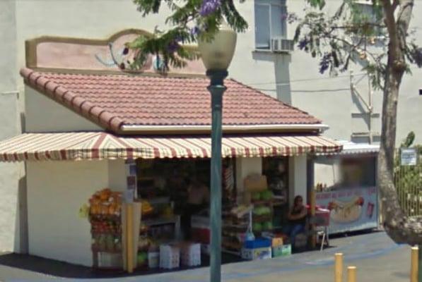 Cart is hidden next to the fruit stand. Easy to miss while driving by.